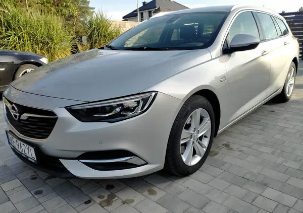 samochody osobowe Opel Insignia cena 57999 przebieg: 198000, rok produkcji 2019 z Białobrzegi